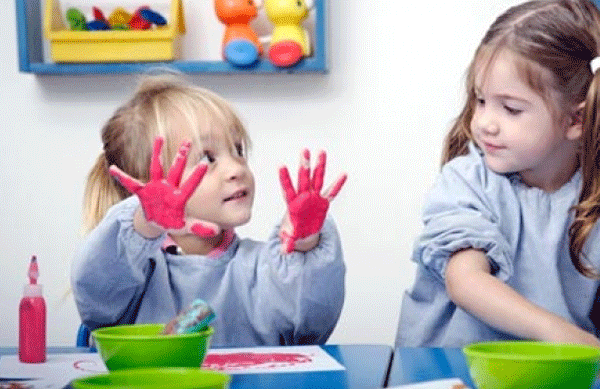 criancas-pintando-e-colorindo